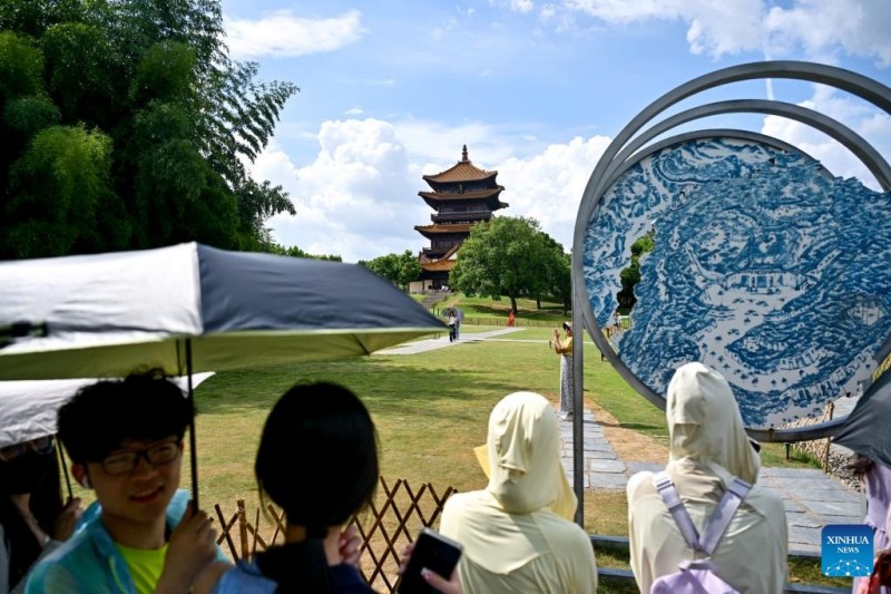 Η παλιά συνοικία στην επαρχία Τζιανγκσί της Κίνας μετατρέπεται σε ακμάζον κέντρο πολιτιστικής καινοτομίας και τουρισμού