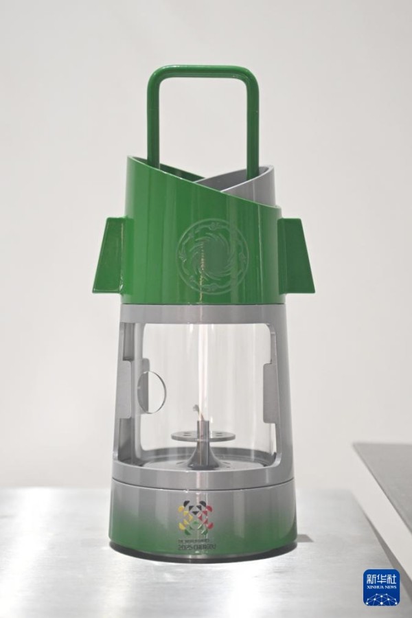 Εγκαταστάσεις της Λαμπαδηδρομίας των Παγκόσμιων Αγώνων Τσενγκντού παρουσιάστηκαν επίσημα