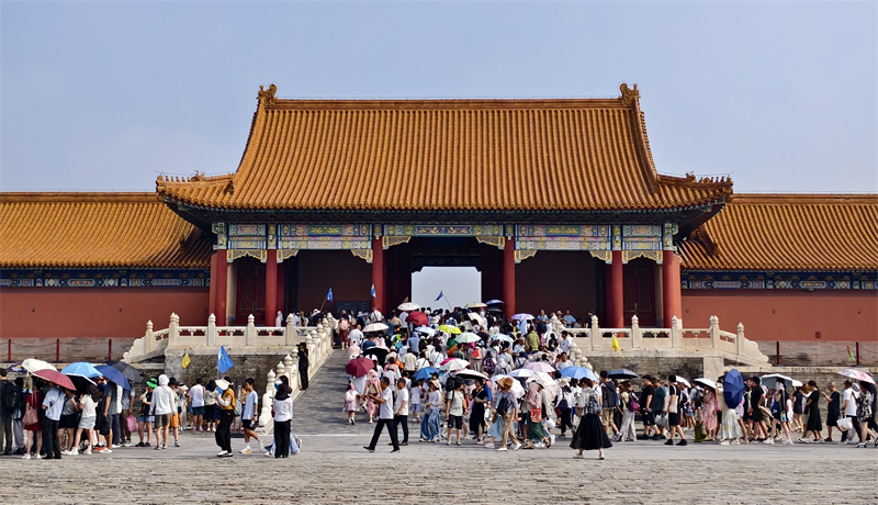 Πεκίνο: Το Μουσείο του Παλατιού υποδέχεται ένα καλοκαιρινό κύμα επισκεπτών