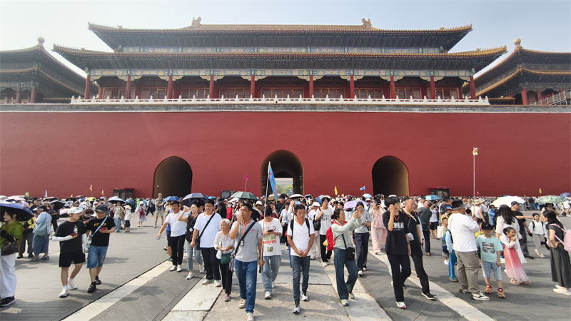 Πεκίνο: Το Μουσείο του Παλατιού υποδέχεται ένα καλοκαιρινό κύμα επισκεπτών