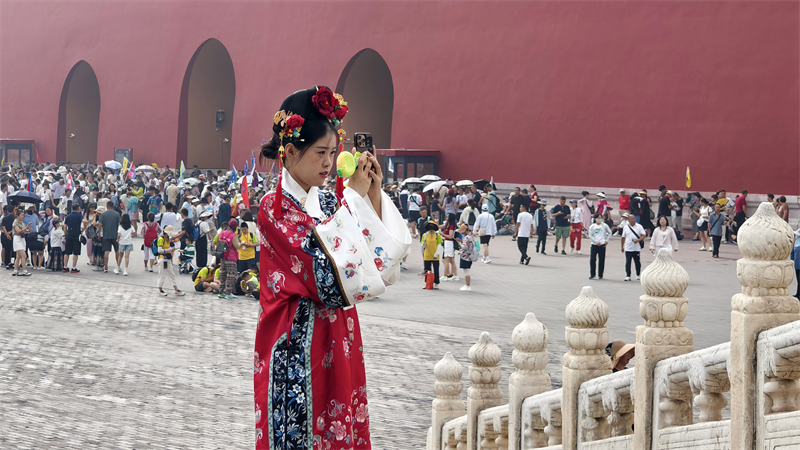 Πεκίνο: Το Μουσείο του Παλατιού υποδέχεται ένα καλοκαιρινό κύμα επισκεπτών