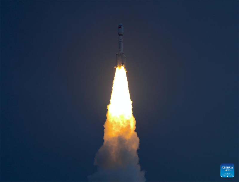 Η Κίνα εγκαινιάζει δορυφορική ομάδα διαδικτύου