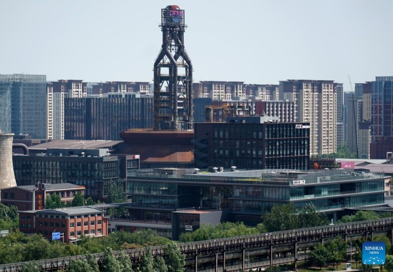 Αυτή η φωτογραφία, που τραβήχτηκε στις 11 Αυγούστου του 2025, δείχνει μια άποψη του Πάρκου Σογκάνγκ στο Πεκίνο, την πρωτεύουσα της Κίνας.