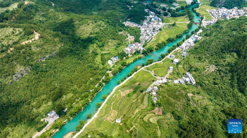 Οι τουρίστες διασκεδάζουν στην επαρχία Γκουεϊτζόου