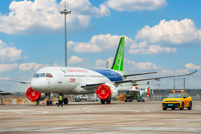 Ένα κινεζικό επιβατικό αεροσκάφος C919 στην Αεροπορική Έκθεση Κίνας στο Τζουχάι, στην επαρχία Γκουανγκντόνγκ της νότιας Κίνας, στις 10 Νοεμβρίου 2024.