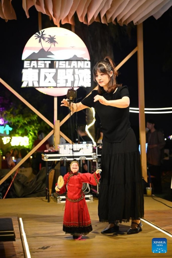 Η νυχτερινή οικονομία αναπτύχθηκε στην Τσουαντζόου, της επαρχίας Φουτζιέν της Κίνας