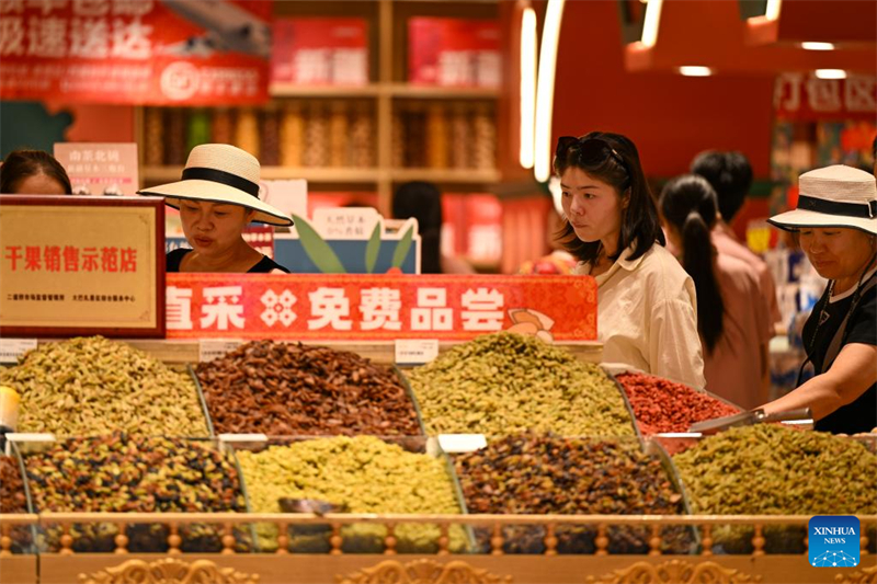 Το Μεγάλο Παζάρι εισέρχεται στην περίοδο τουριστικής αιχμής στην επαρχία Σινγιάνγκ