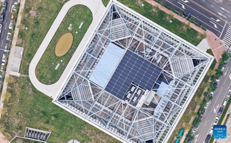 Το πρώτο κτίριο στον κόσμο με μηδενικές εκπομπές άνθρακα τέθηκε σε λειτουργία