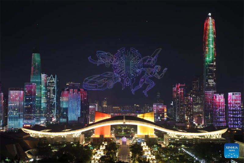 Διοργανώθηκε σόου με drones για τον εορτασμό της 45ης επετείου της ειδικής οικονομικής ζώνης της πόλη Σεντζέν