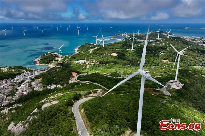 Παραθαλάσσιο τοπίο του νησιού Πινγκτάν στην επαρχία Φουτζιέν