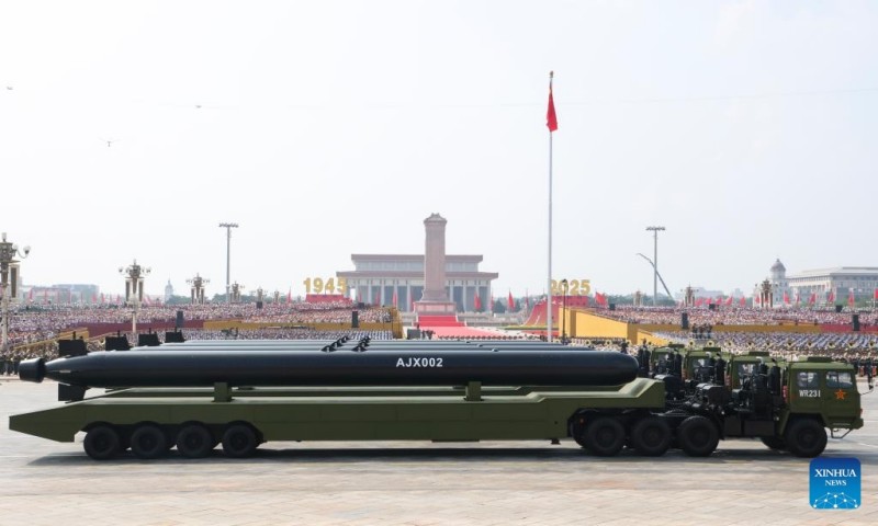 (Φωτογραφίες) Η παρέλαση της Κίνας για την Ημέρα της Νίκης πραγματοποιήθηκε στο Πεκίνο