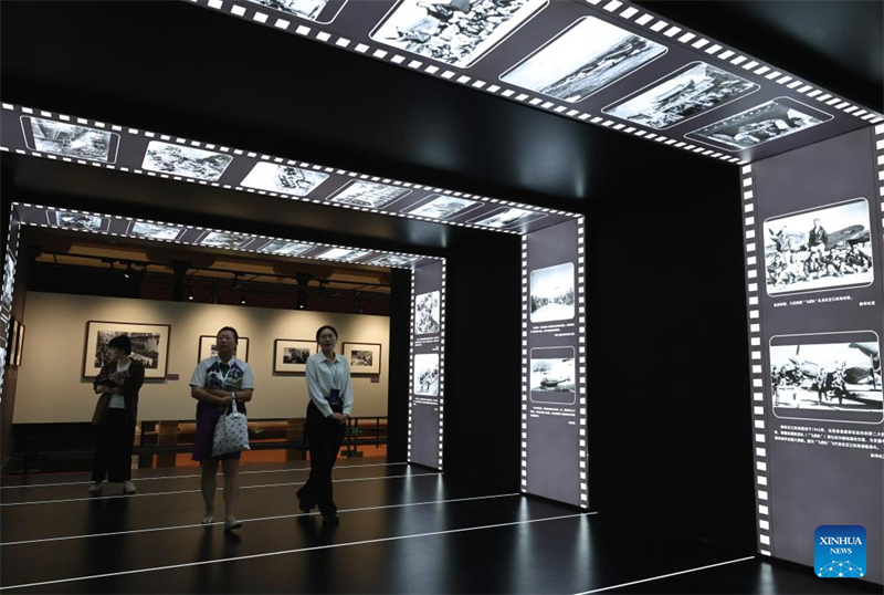 Έκθεση τέχνης με θέμα τον πόλεμο κατά της ιαπωνικής εισβολής ανοίγει τις πόρτες της στη Σαγκάη