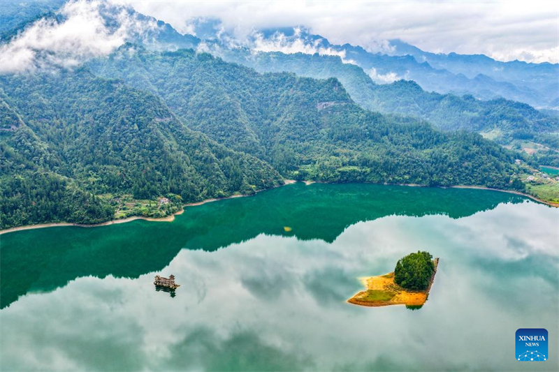 Τοπίο του φυσικό καταφυγίου του Υγροτόπου Σιαονανχάι στο δήμο Τσονγκτσίνγκ