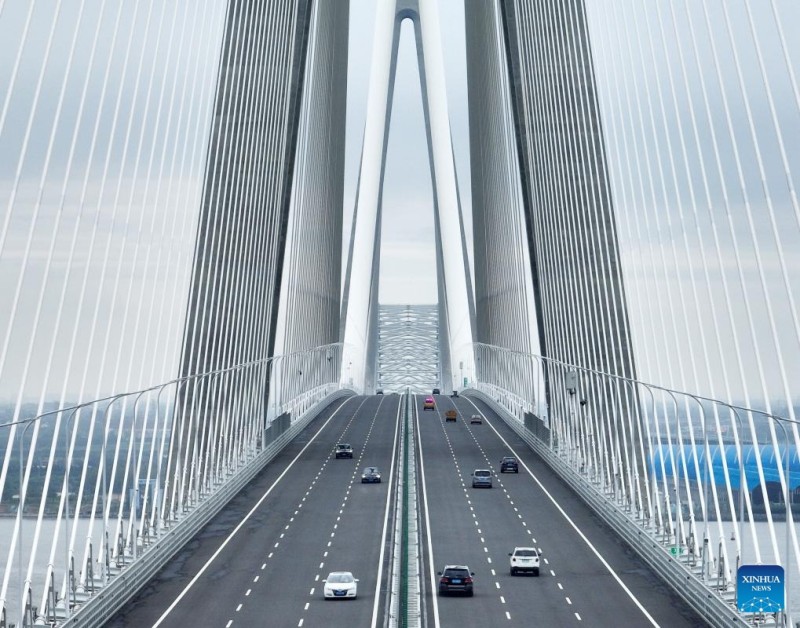 H Γέφυρα Τσανγκτάι στον ποταμό Γιανγκτσέ ξεκινά τη λειτουργία της στην Ανατολική Κίνα