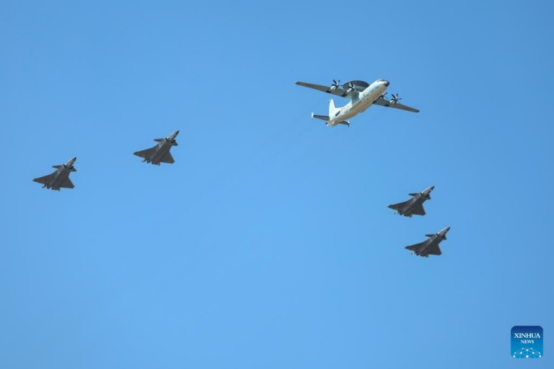 Η ανοιχτή εκδήλωση της Πολεμικής Αεροπορίας του Λαϊκού Απελευθερωτικού Στρατού της Κίνας και η αεροπορική επίδειξη Τσανγκτσούν ολοκληρώθηκαν στην Κίνα