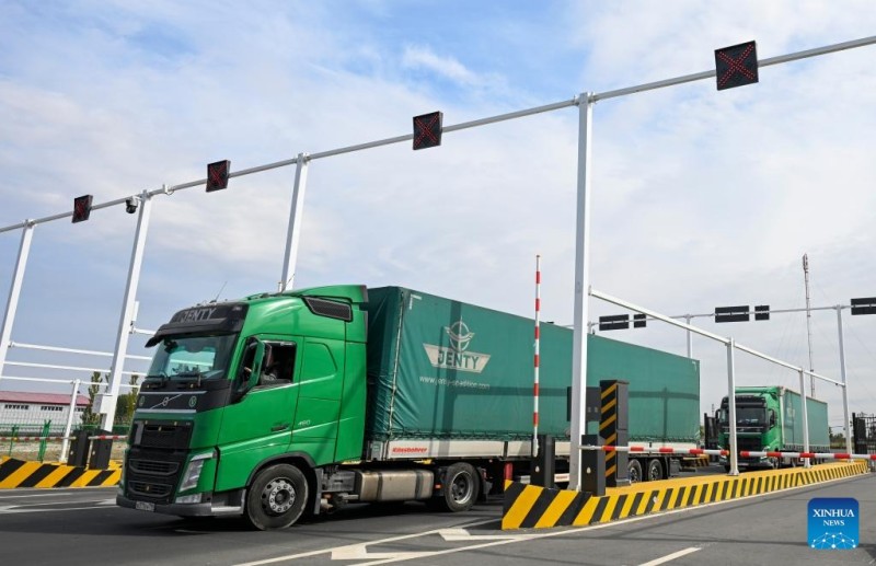 Η Σιντζιάνγκ προχωρά μπροστά ως πύλη για το άνοιγμα της