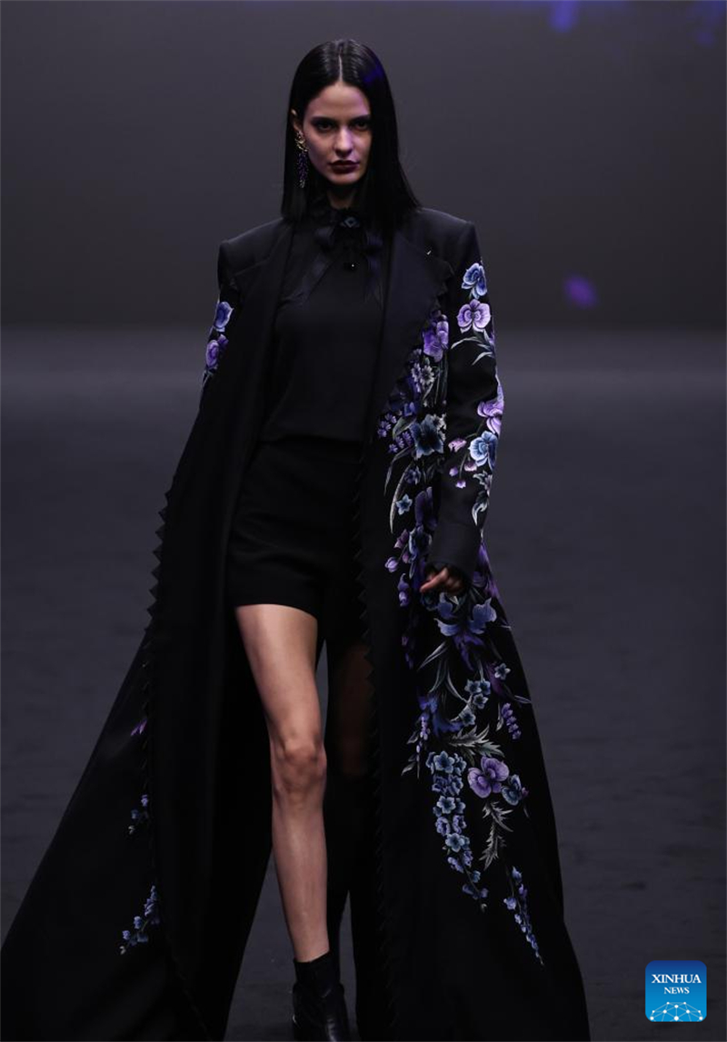 Στιγμιότυπα από την Εβδομάδα Μόδας της Σαγκάης