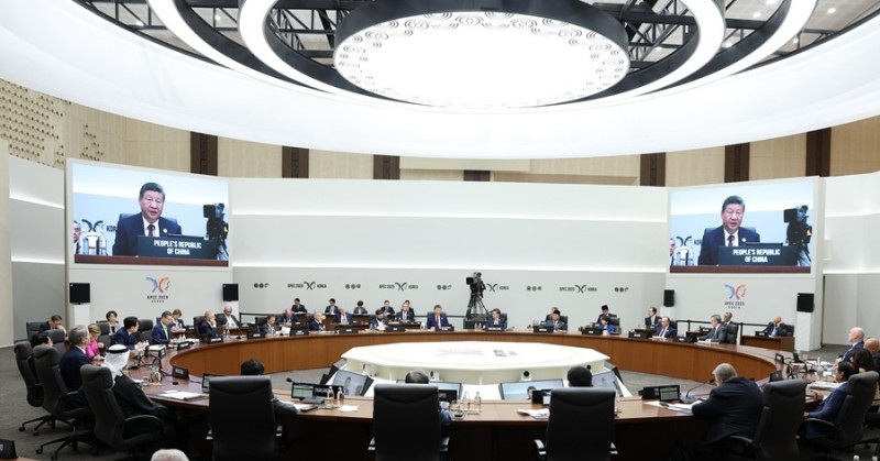 Ο Σι υποβάλλει πρόταση πέντε σημείων για την οικοδόμηση μιας κοινότητας Ασίας-Ειρηνικού