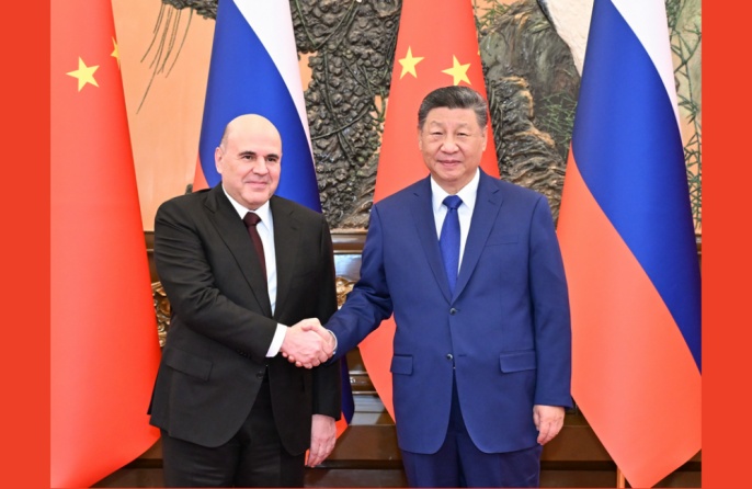 Συνάντηση του Σι με τον Ρώσο πρωθυπουργό στο Πεκίνο