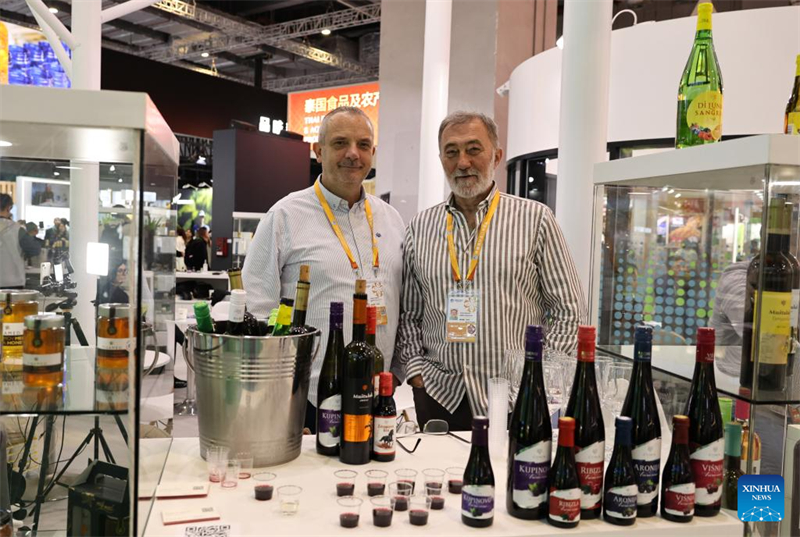 Επιχειρήσεις από 123 χώρες-εταίρους της πρωτοβουλίας «Μια Ζώνη, Ένας Δρόμος» συμμετέχουν στην 8η Διεθνή Έκθεση Εισαγωγών της Κίνας