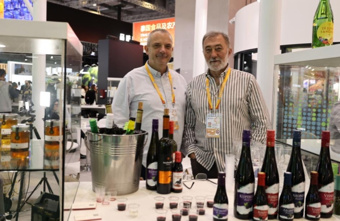 Επιχειρήσεις από 123 χώρες-εταίρους της πρωτοβουλίας «Μια Ζώνη, Ένας Δρόμος» συμμετέχουν στην 8η Διεθνή Έκθεση Εισαγωγών της Κίνας