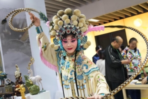 Η Διεθνής Έκθεση Εισαγωγών της Κίνας προωθεί την ανταλλαγή πολιτισμών και ιδεών μεταξύ της Κίνας και του υπόλοιπου κόσμου