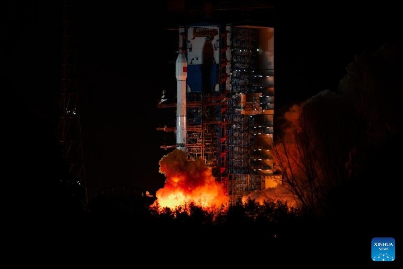 Η Κίνα εκτοξεύει νέο δορυφόρο δοκιμών τεχνολογίας επικοινωνιών