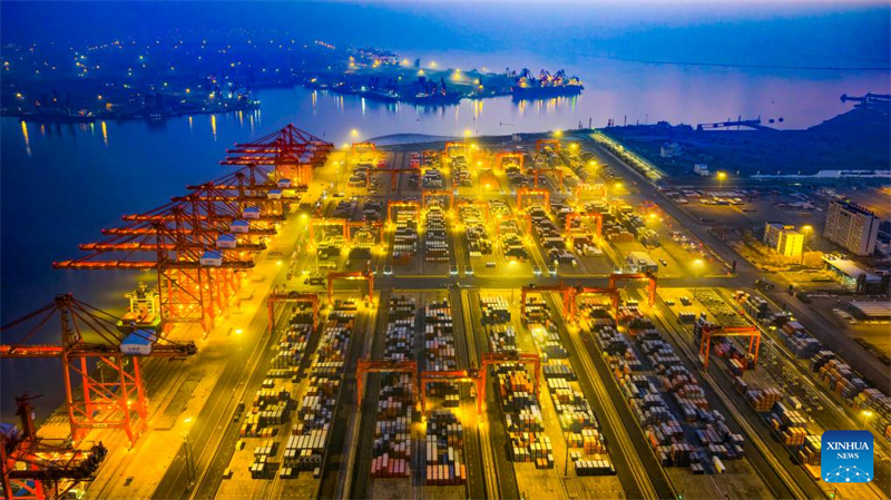 Η οικονομία της Κίνας είναι έτοιμη να επιτύχει τον ετήσιο στόχο ανάπτυξης με σταθερή δυναμική το Νοέμβριο