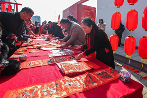 Η πόλη Τσισί διοργανώνει εκδήλωση λαϊκών εθίμων για να γιορτάσει την επερχόμενη Εορτή της Άνοιξης