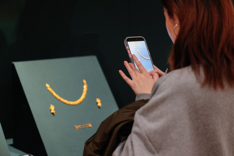 Εγκαινιάστηκε στο Μουσείο Λιανγκτζού της Κίνας η ελληνική έκθεση «Ένα Ταξίδι στην Αρχαία Ελλάδα»