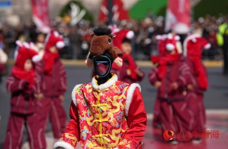 Παράστασεις Σεχούο πραγματοποιήθηκαν στην πόλη Σινίνγκ της Κίνας