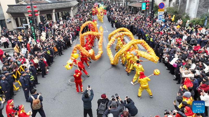 Διάφορες δραστηριότητες πραγματοποιήθηκαν σε όλη την Κίνα για τον εορτασμό του Φεστιβάλ Φαναριών