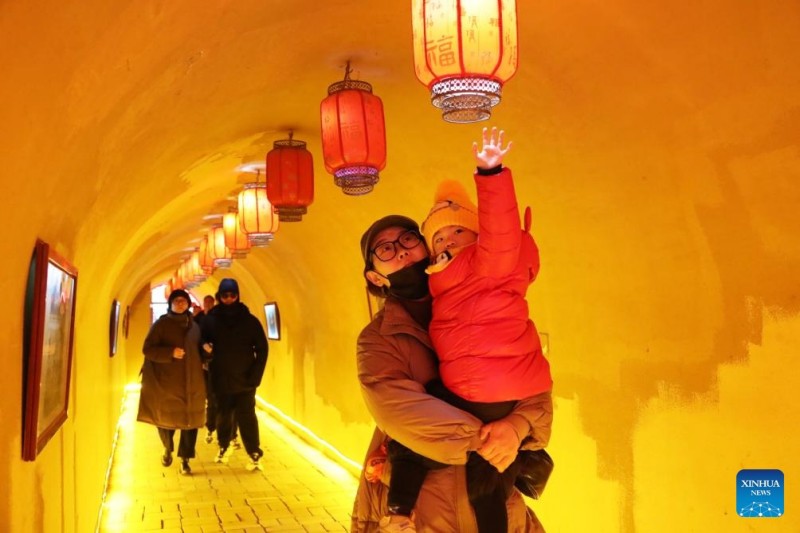 Η κατοικία Ντικενγκγιουάν της Κίνας προσελκύει τουρίστες