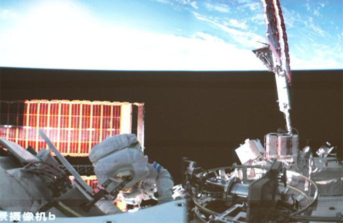 Οι αστροναύτες του Shenzhou-21 είναι σε καλή υγεία και οι επιστημονικοί στόχοι προχωρούν σύμφωνα με το πρόγραμμα μετά από 3 μήνες στο διάστημα