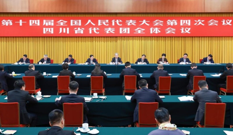 Κινέζοι ηγέτες συμμετέχουν σε συζητήσεις στην ετήσια νομοθετική σύνοδο