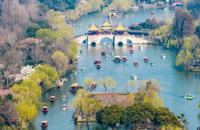 Ανοιξιάτικο τοπίο σε όλη την Κίνα