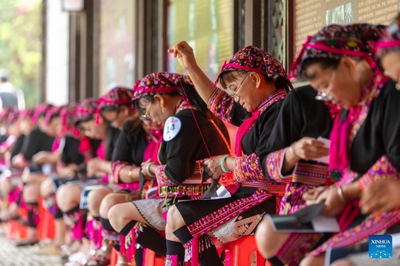 Το παραδοσιακό φεστιβάλ Sanyuesan γιορτάζεται σε ολόκληρη την Κίνα