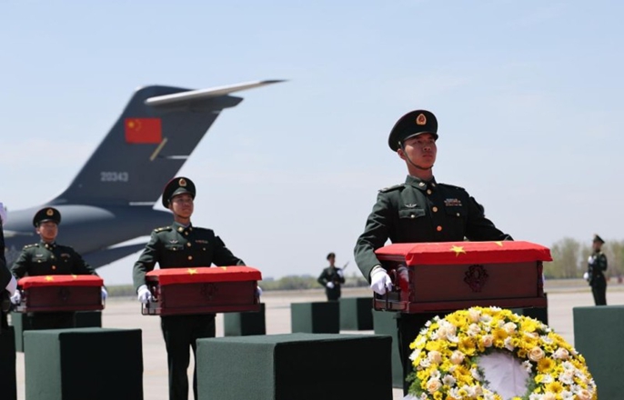 Η Κίνα και η Νότια Κορέα πραγματοποίησαν τελετή παράδοσης των λειψάνων Κινέζων μαρτύρων του Πολέμου της Κορέας